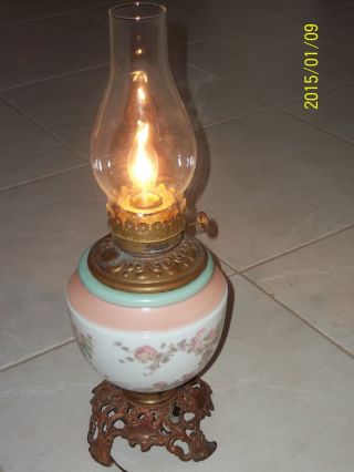 Oil Lamp Electrified Pink Rose Buds Design Glass Globe Chimney Parlor Table Desk photo
