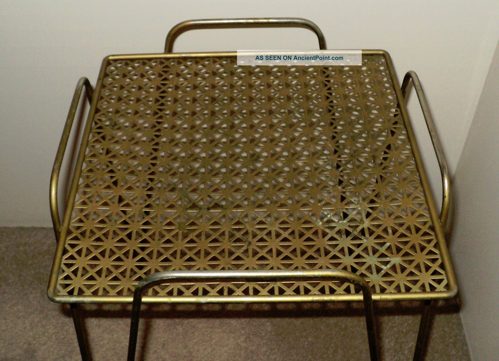 Vtg Retro Mid Century Modern End Side Table Plant Stand Metal Mesh vtg-retro-mid-century-modern-end-side-table-plant-stand-metal-mesh