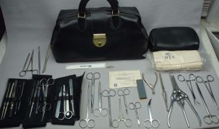 Vtg Us Black Leather Medical Doctor Surgeon Field Bag Case W Key & Tools photo