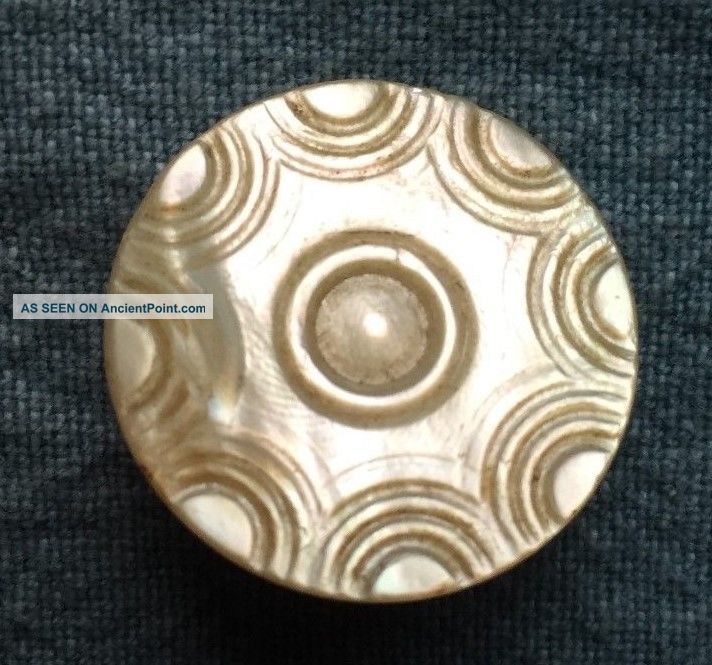 Remarkable Old Antique 18th C Colonial Carved Mop Shell Button W/ Metal Shank Buttons photo
