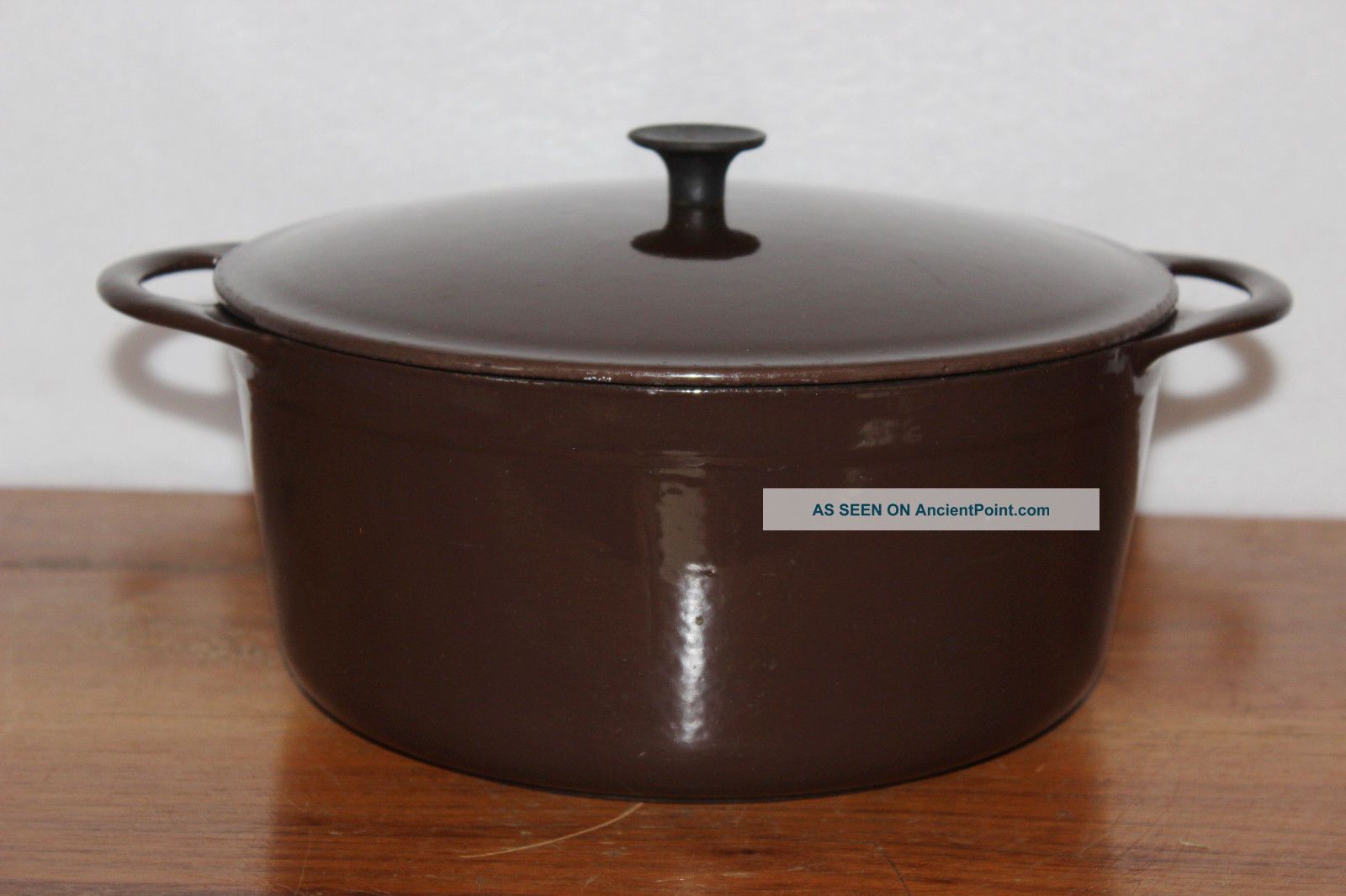 Cousances Le Creuset 22 Brown 9 