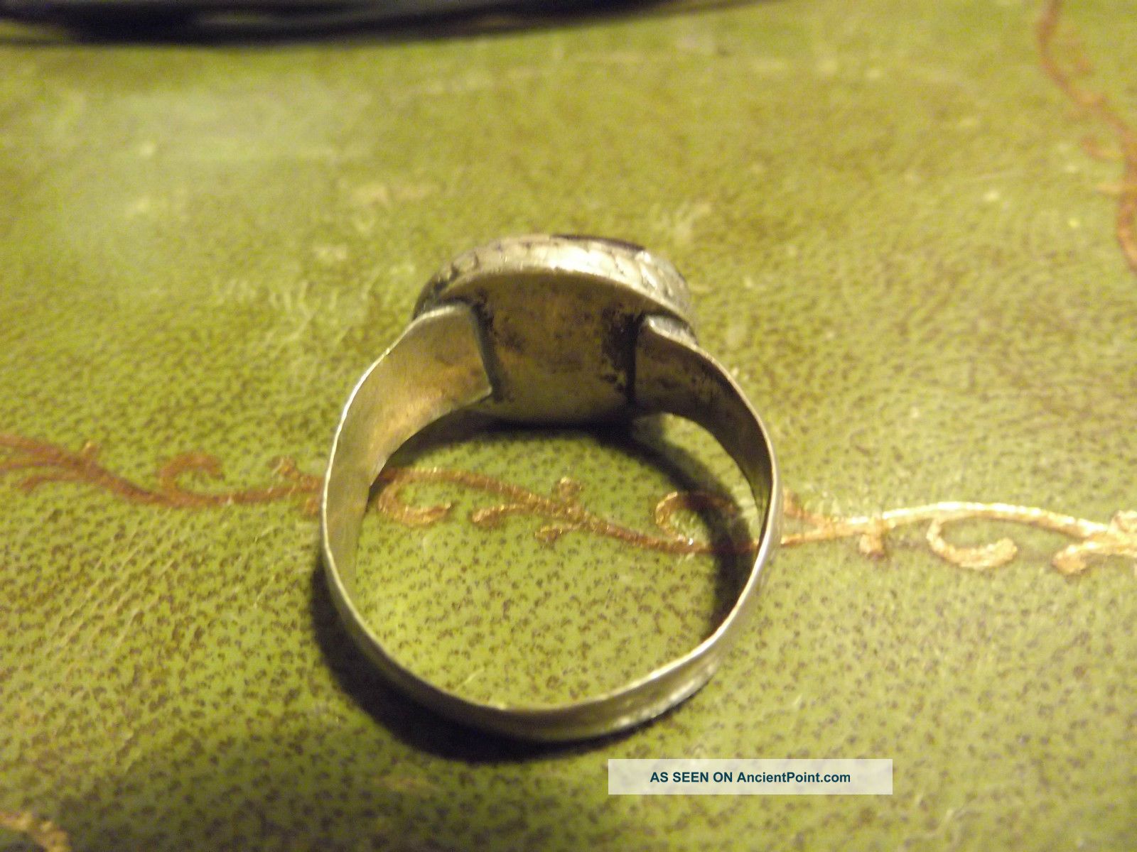 A Fantastic Mediaeval Silver Fingering With Stone Metal Detecting Find Other Antiquities photo