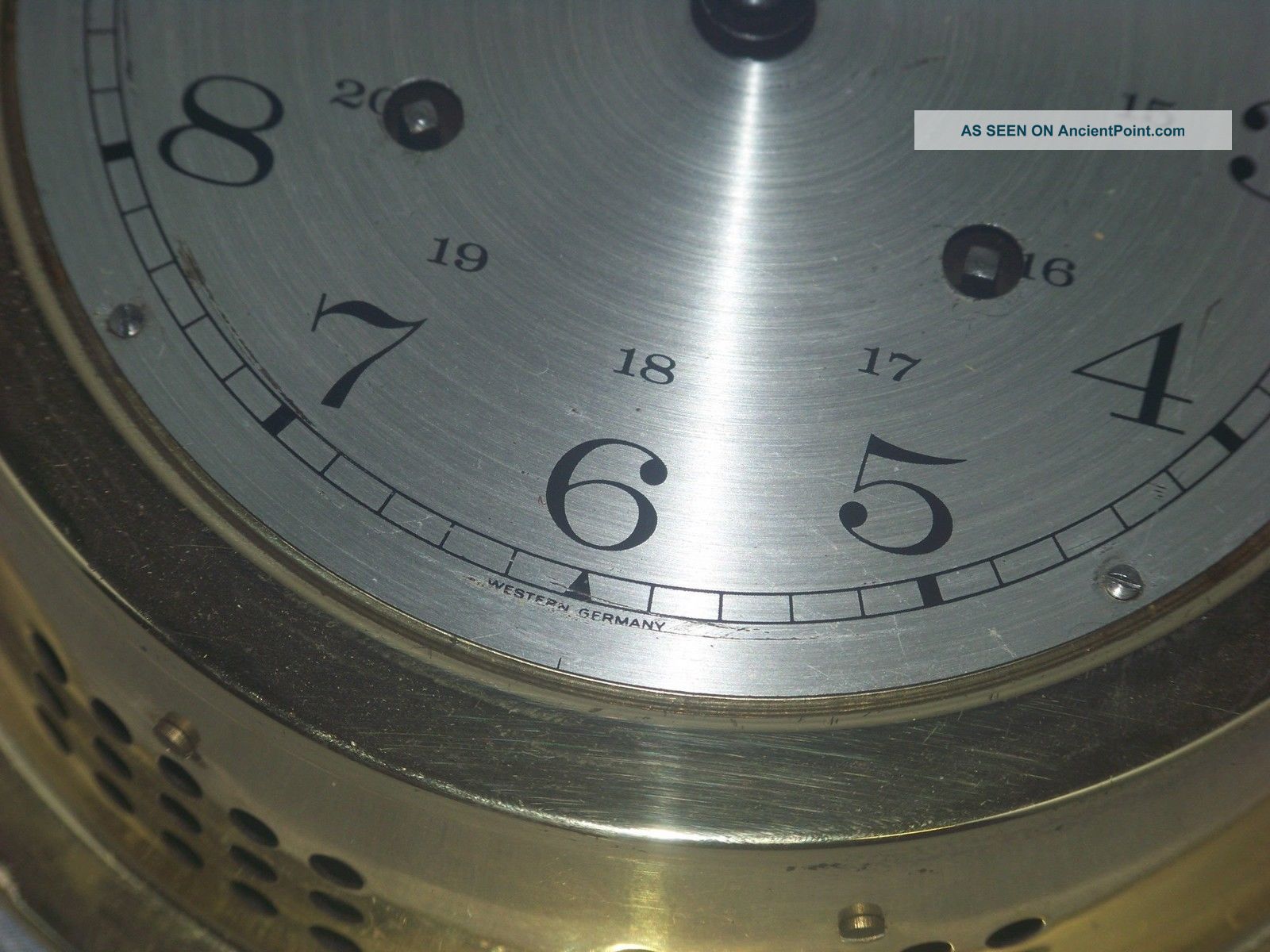 Howard Miller Ship ' S Bell Clock Vintage Howard Miller Ship ' S Bell Clock