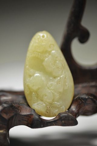 Exquisite Workmanship Handmade Hetian Jade Pendant Mouse photo