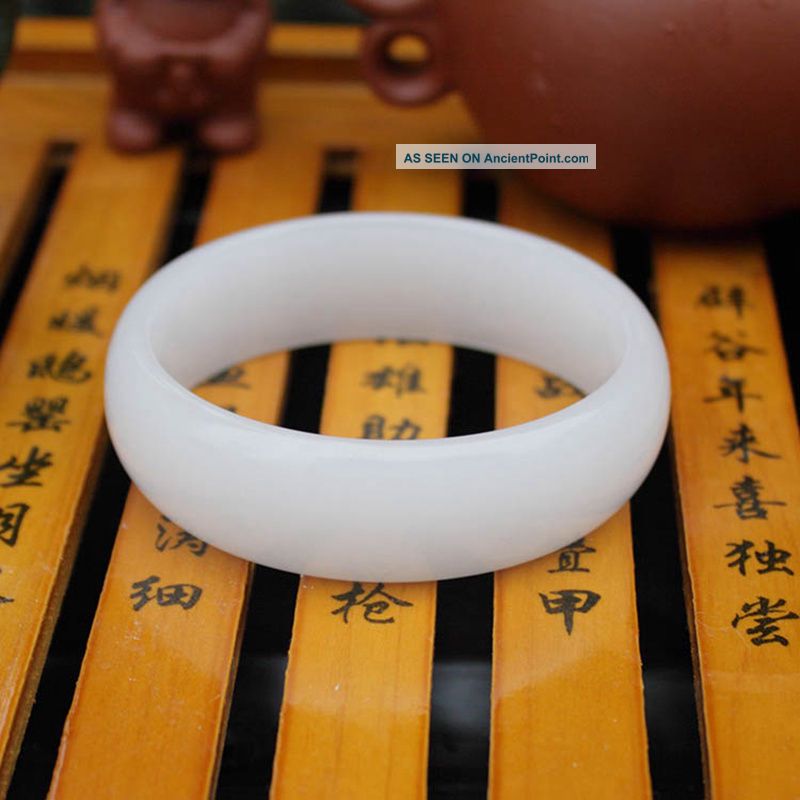 Chinese Hand - Carved Natural White Bracelet 58mm Bracelets photo