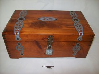 Vintage Wood Cedar Treasure Chest Jewelry/trinket Box By Mcgraw Co.  & Padlock photo