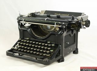 1923 Underwood No.  3 Black Typewriter Serial 4406510 - 11 Green Key photo