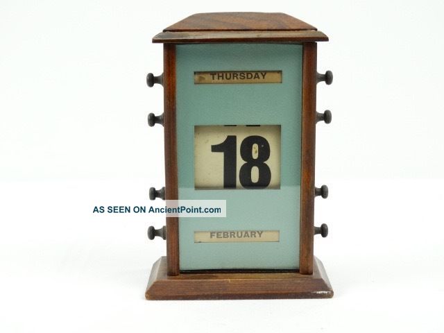 Antique English Oak Perpetual Calendar In Good Order,  England C1910 Woodenware photo