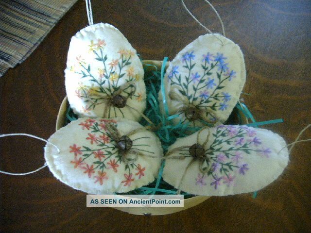 4 Primitive Hand Stitched Eggs Ornaments Bowl Fillers Tucks Easter Flowers Primitives photo