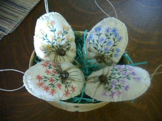 4 Primitive Hand Stitched Eggs Ornaments Bowl Fillers Tucks Easter Flowers photo