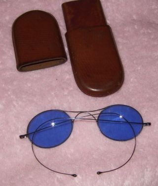 Antique Spectacles Eyeglasses Blue Lenses 4 Pairs Gold Wire Frames Case photo