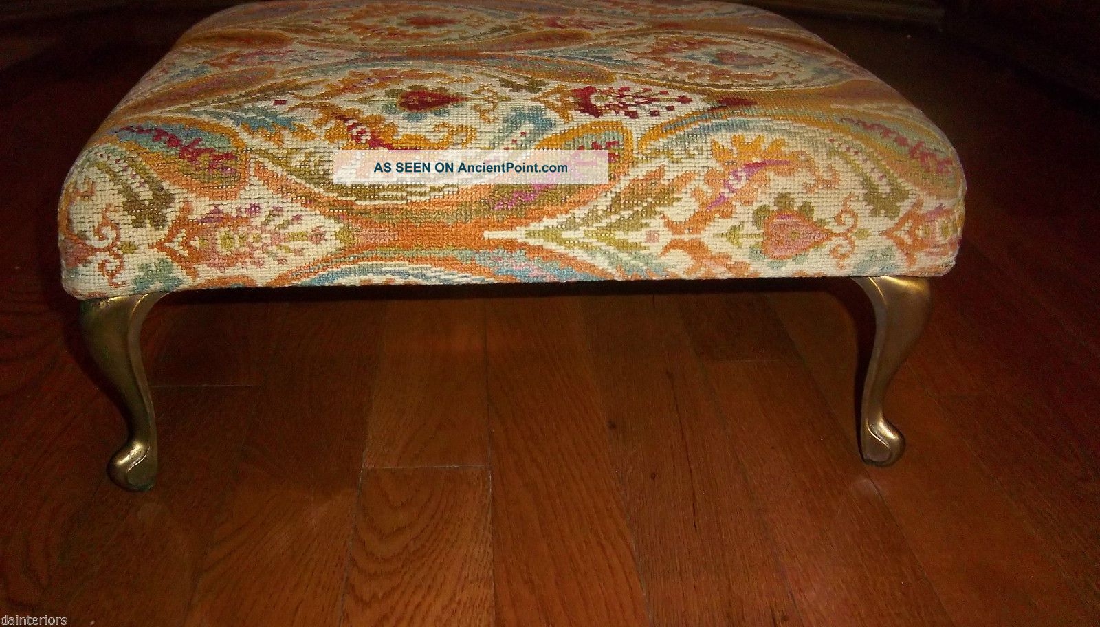 Vtg Foot Stool Tapestry/ Metal Legs Hollywood Regency 50s/60s French Provincial Post-1950 photo