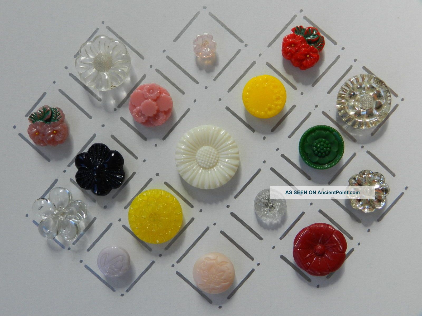 17 Vintage Antique Glass Buttons Flowers Buttons photo