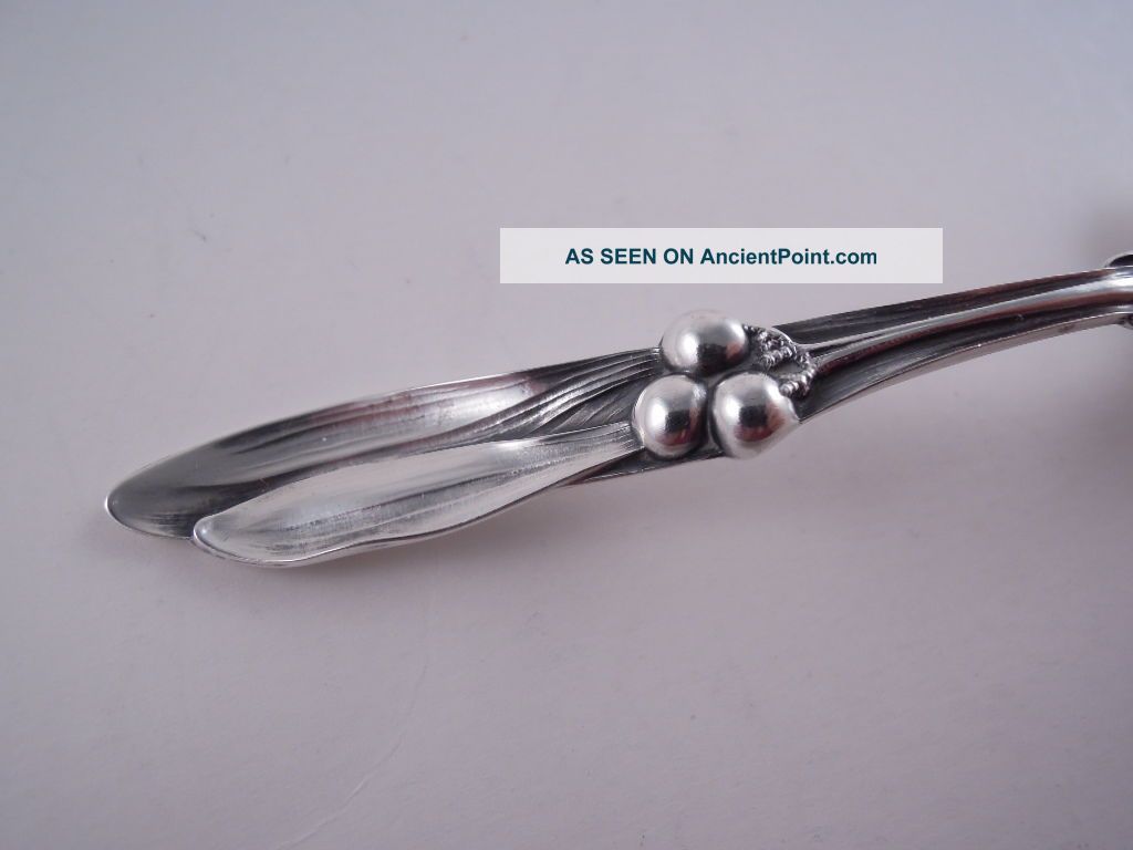 Whiting Sterling Silver Figural Aesthetic Mistletoe Bon Bon Nut Spoon Flatware & Silverware photo
