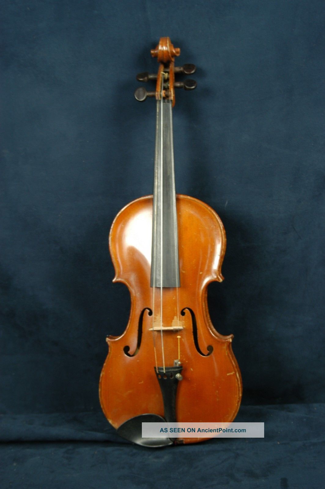 Antique 1921 Lyon And Healy Student Violin. String photo