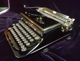 Royal Portable Typewriter Model O 1938 photo