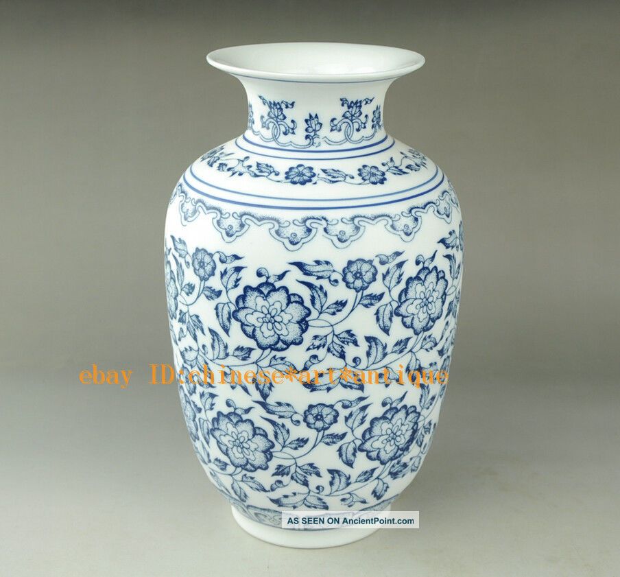 Chinese Jingdezhen The Perfect Hand Drawn Blue And White Porcelain Vase Qianlong Vases photo