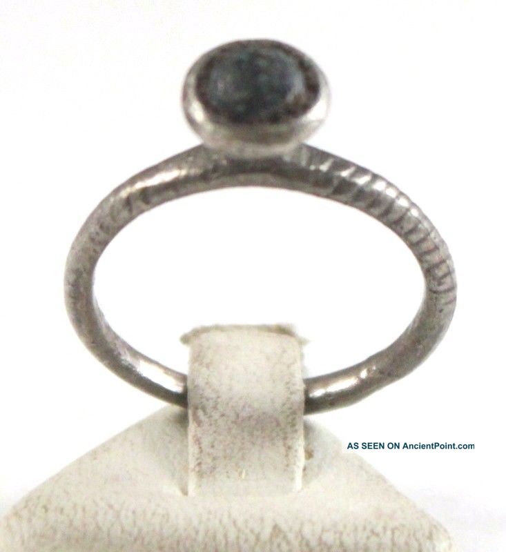 Medieval Or Post - Medieval Silver Ring With Black Stone 274 Roman photo