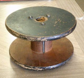 Large Vintage Industrial Wood Wooden Spool Bobbin Spindle Thread 4 1/2 