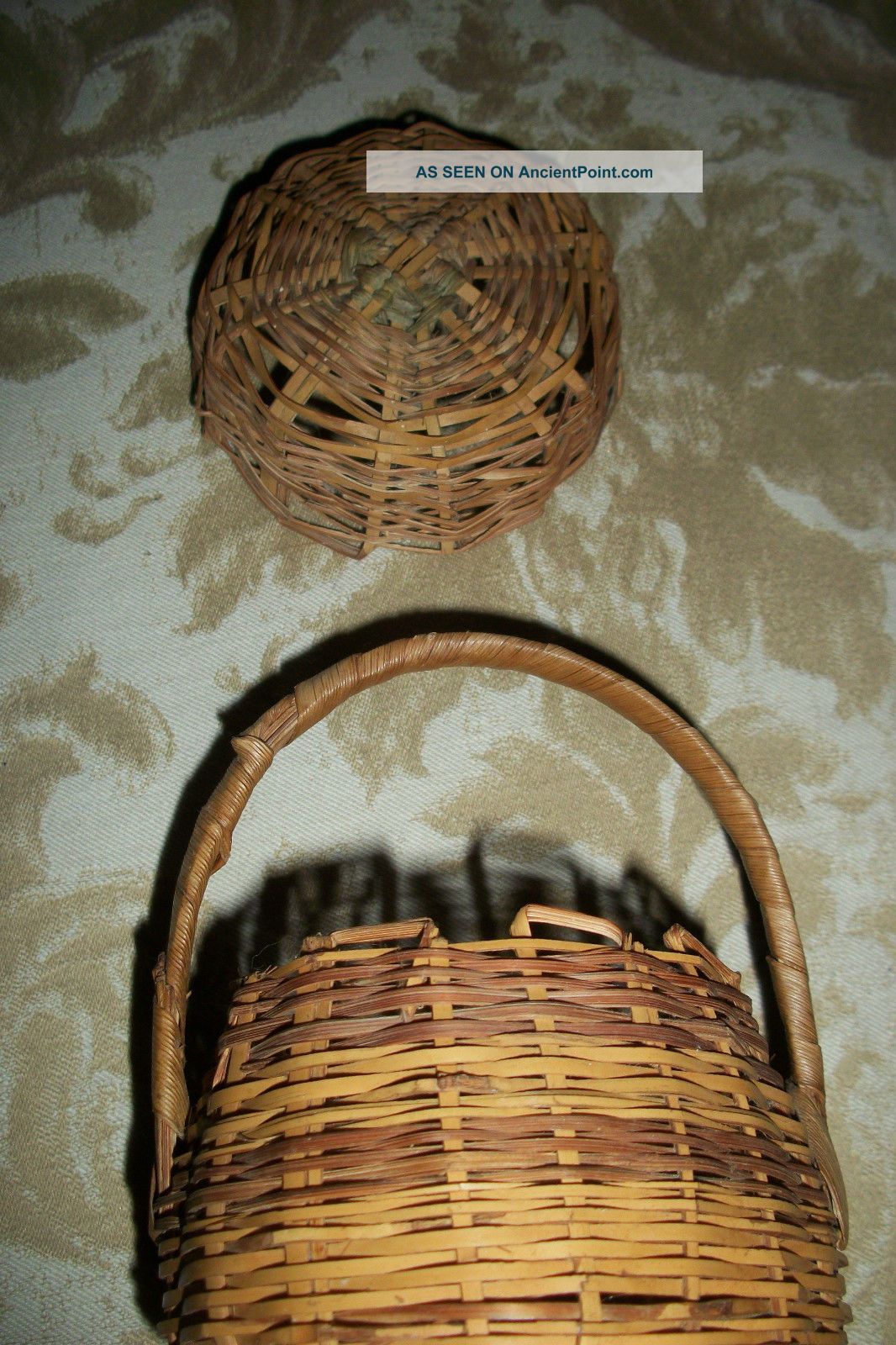 Small Antique Americana Basket With Handle And Lid Fine Woven