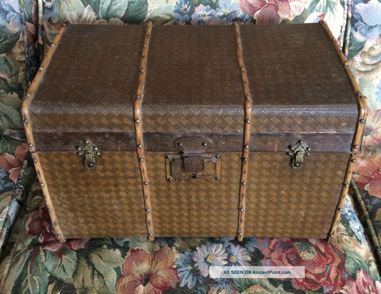 Antique Child Doll Clothes Miniature Sample Steamer Travel Trunk With Tray 1800-1899 photo