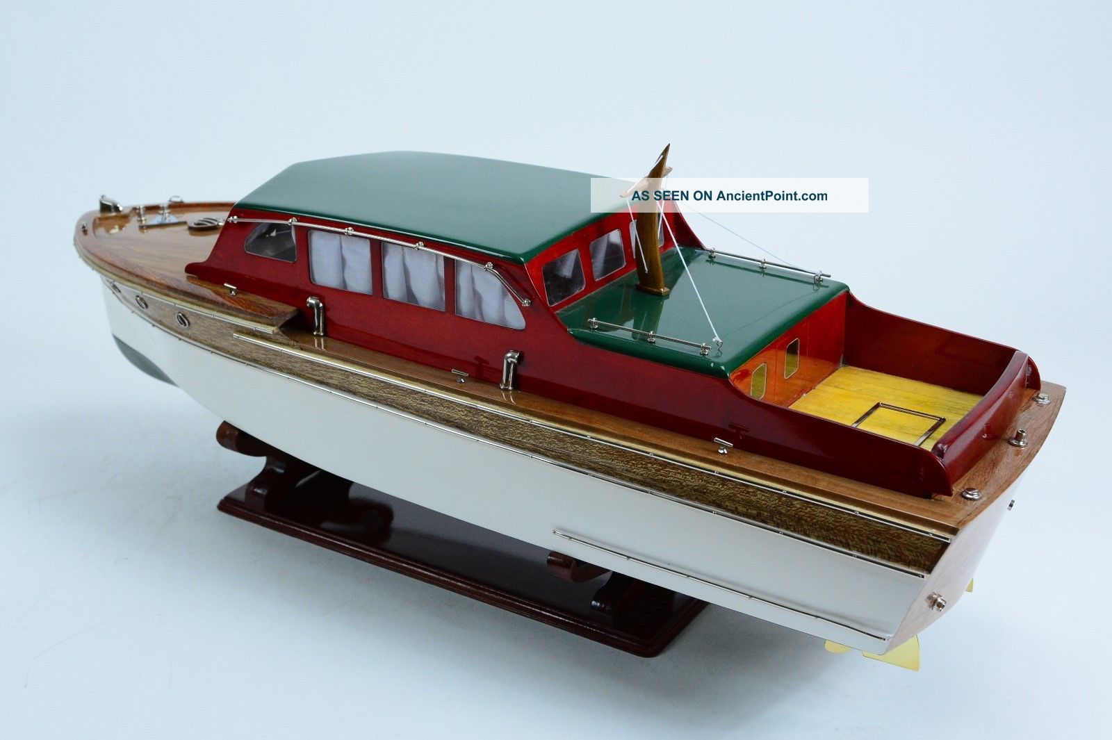 Chris Craft Double Cabin Cruiser 32 Ready To Display Or
