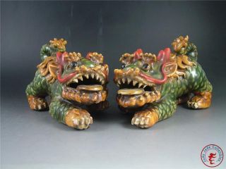 A Antique Old Chinese Export Famille Rose Porcelain Foo Dogs Statue Lion photo
