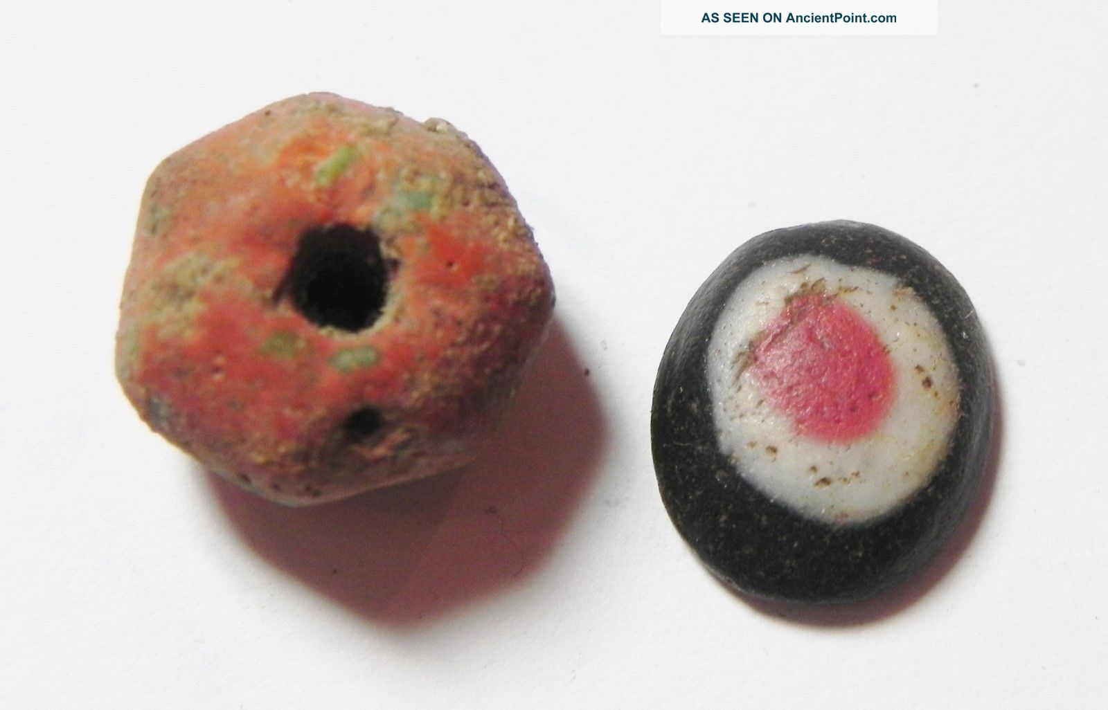 Zurqieh - Ancient Egypt,  Roman Glass Eye Bead & 18th Dynasty Terracotta Bead Egyptian photo
