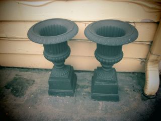 Gar Ysw : Pair 2 Pc Cast Iron Pedestal Garden Urns photo