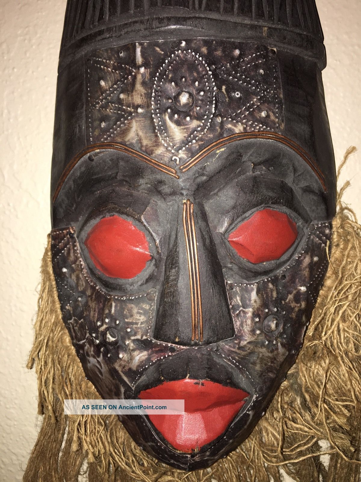 wooden-bearded-mask