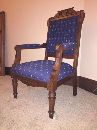 Wonderful Walnut Victorian Eastlake Parlor Chair C1880 With Arms Carving Antique photo