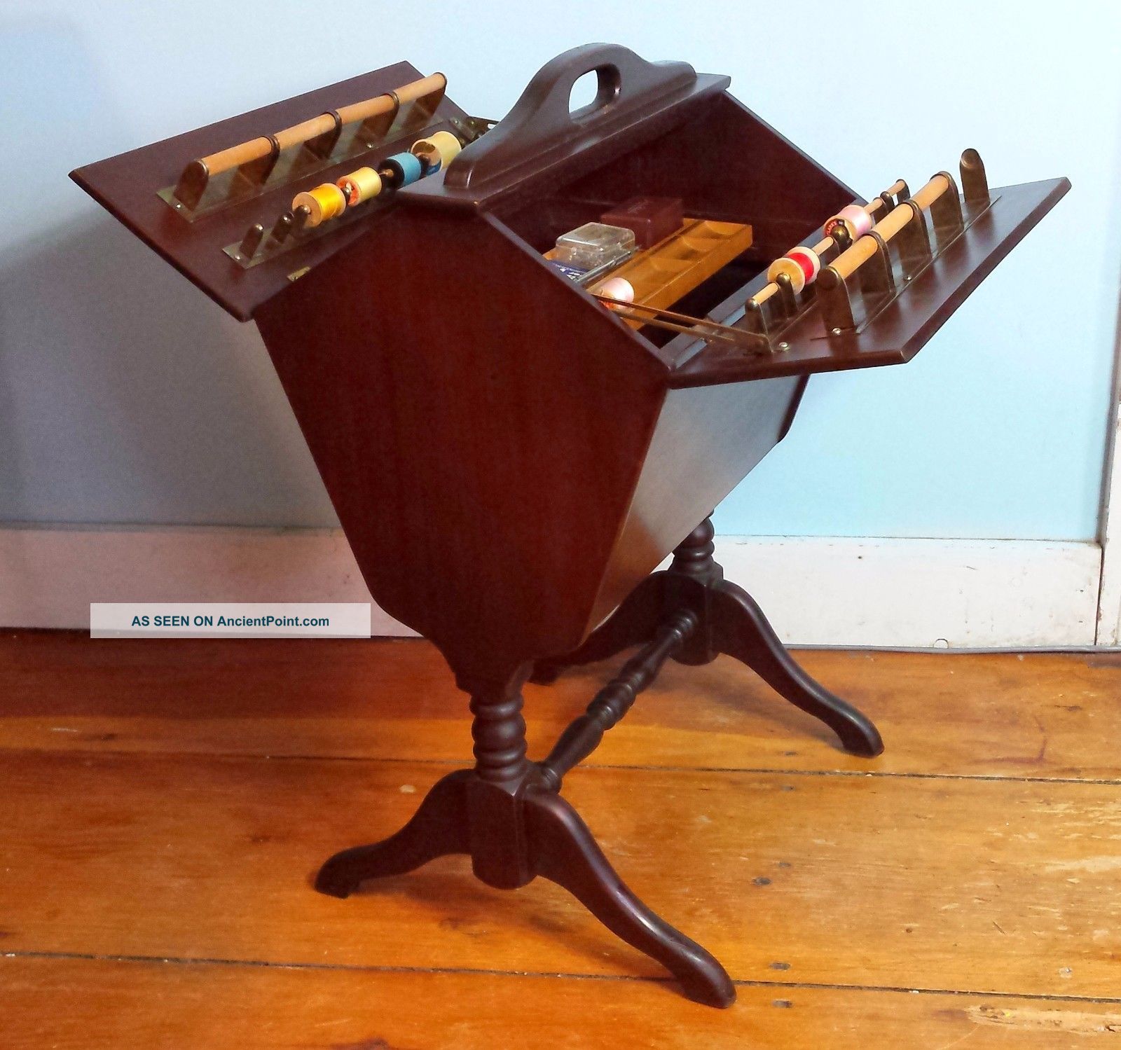 Vtg Mahogany Sewing Box Table W/ Built - In Spools,  Sliding Tray & Accessories Other Antique Furniture photo