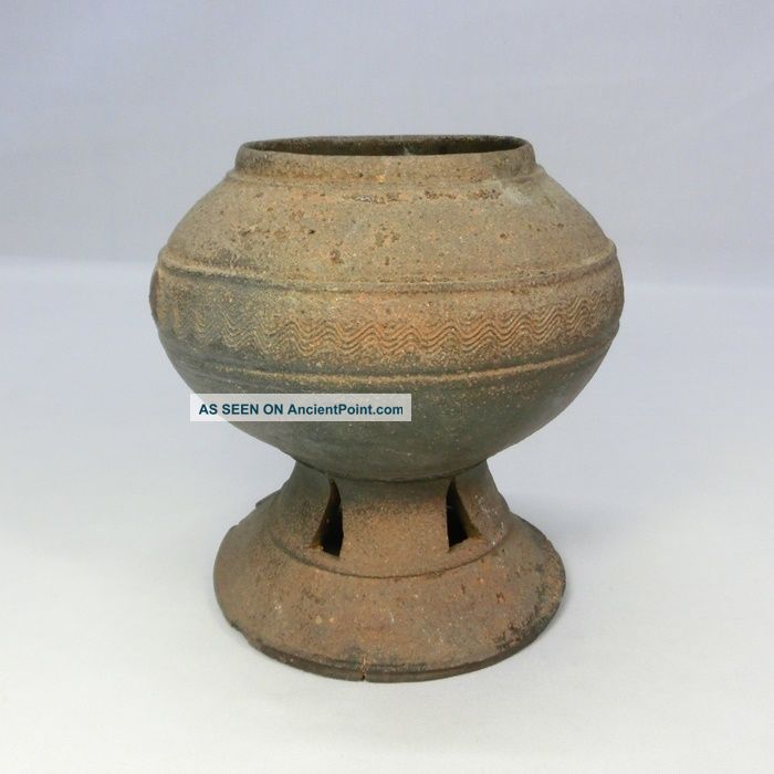 D785: Rare Korean Excavated Earthenware Vessel Of Silla Called Shiragi. Korea photo