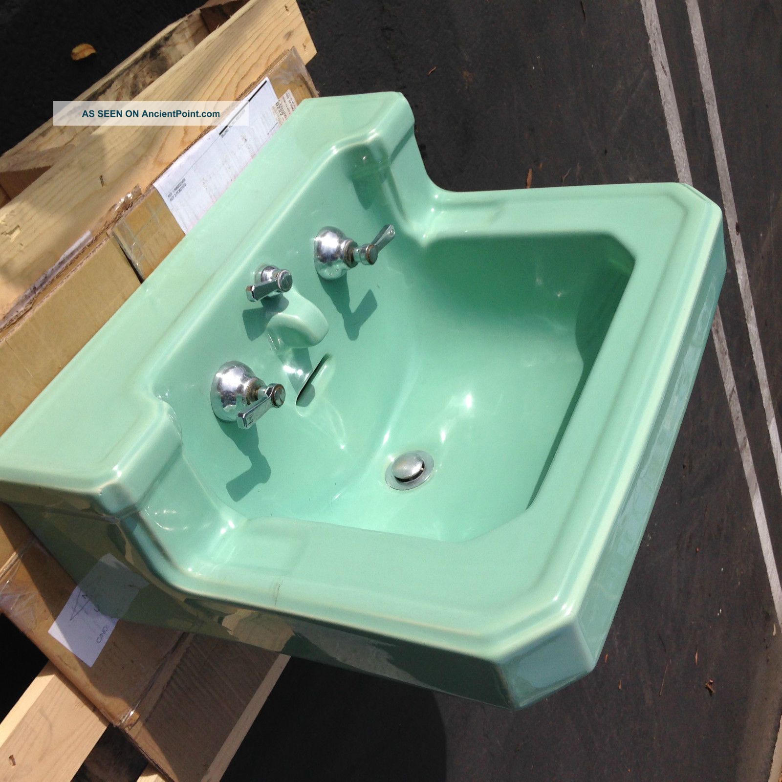 Vintage American Standard Seafoam Green Bathroom Sink