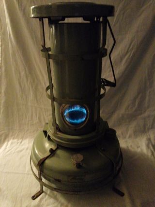 Vintage Aladdin Blue Flame Kerosene Heater Stove Made In England Model P150051 photo