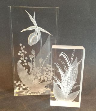 2 Fra Frank Albrecht Clear Lucite Acrylic 3d Etched Flower Paperweight Sculpture photo