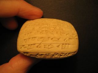 Old Assyrian Contract - Loan Of Silver - Cuneiform Clay Tablet,  Hand Wr.  Copy photo