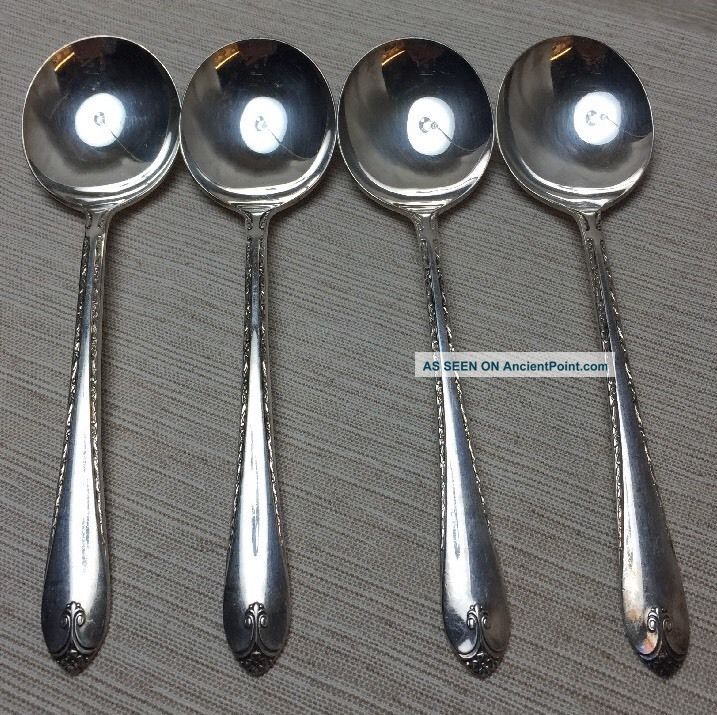 International Rogers 1940 Exquisite Round Soup Spoons 7 