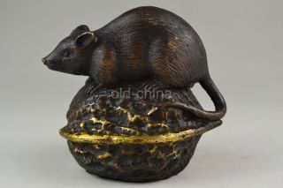 China Collectible Handwork Old Copper Carve Lifelike Mice Guard Nut Cut Statue photo