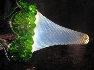 Stunning Victorian Vaseline & Green Glass Epergne Hanging Trumpet Basket Spare photo