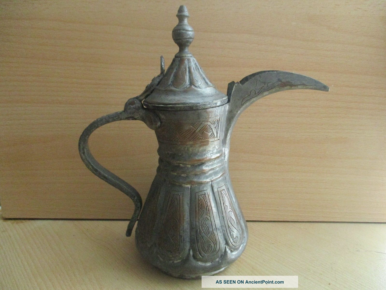 47 Old Antique Islamic / Ottoman / Saudi Dallah Pot Arabic Bedouin Copper Middle East photo