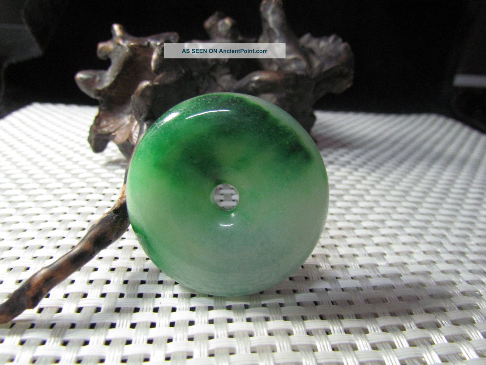 Aaaaa Chinese Natural Jewelry Hand - Carved Emerald Jade Pendant Wishful Ping Tibet photo