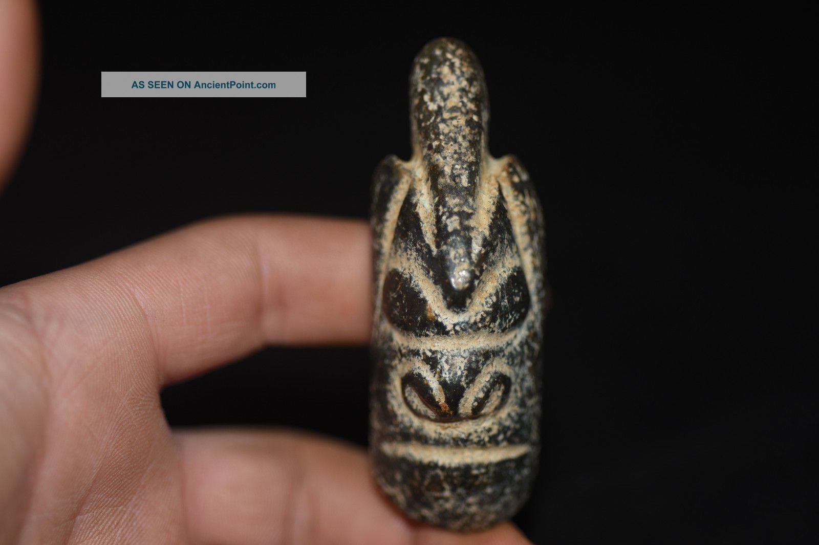 Old Chinese Hongshan Culture Old Jade Hand Carved Amulet Pendant Y1 Necklaces & Pendants photo