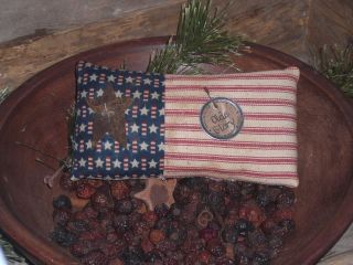 1 Primitive Americana Olde Glory July 4 Usa Flag Ornie Bowl Filler Shelf Sitter photo