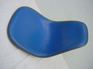 Eames Shell Chair Dip Blue Vinyl On White Fiberglass Herman Miller M.  C.  Modern photo