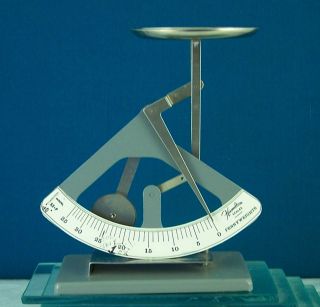 Hamilton Pennyweight Jewelry Lab Metal Scales No.  40 - 445,  Model 35 - P W/orig.  Box photo