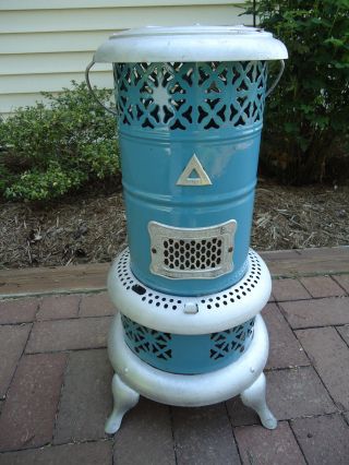 Antique Vintage Perfection Kerosene Heater Model 630 Blue Porcelain - photo