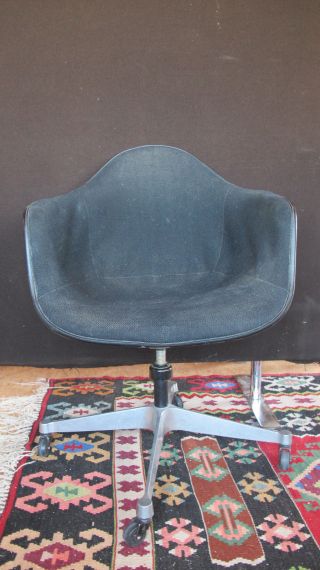 Herman Miller Vintage Eames Fiberglass Shell Arm Chair Fabric Castors photo