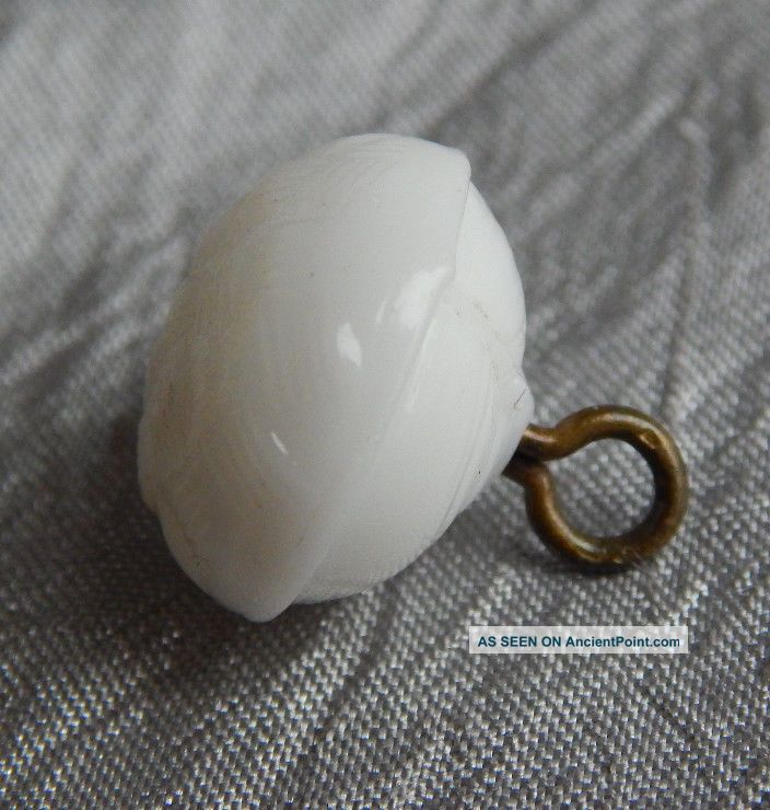 Antique 1800 ' S Swirl Back Glass Molded Button White 361b Buttons photo