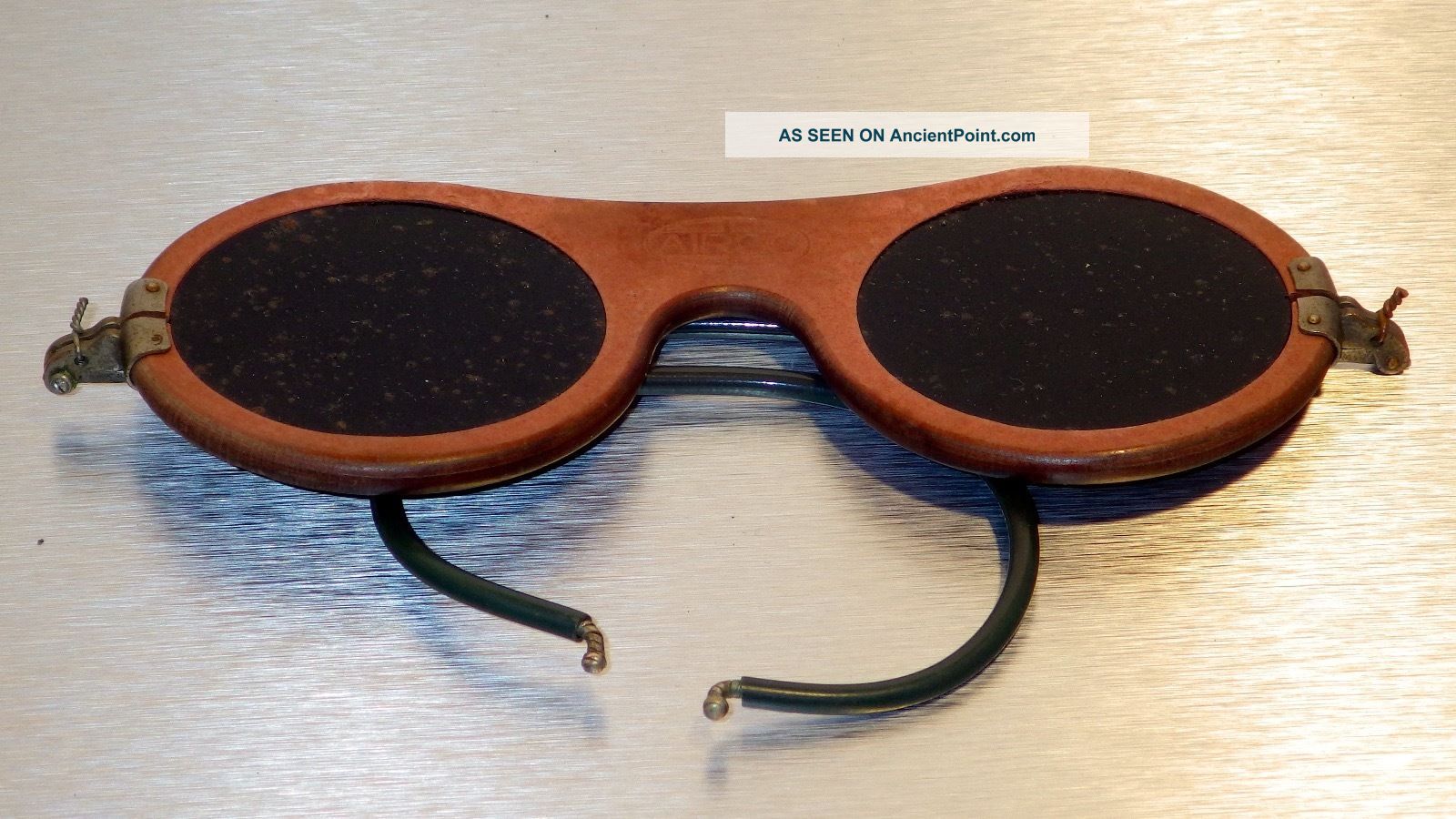 Steampunk Antique And Vintage Magnifying Optic Glasses & Goggles